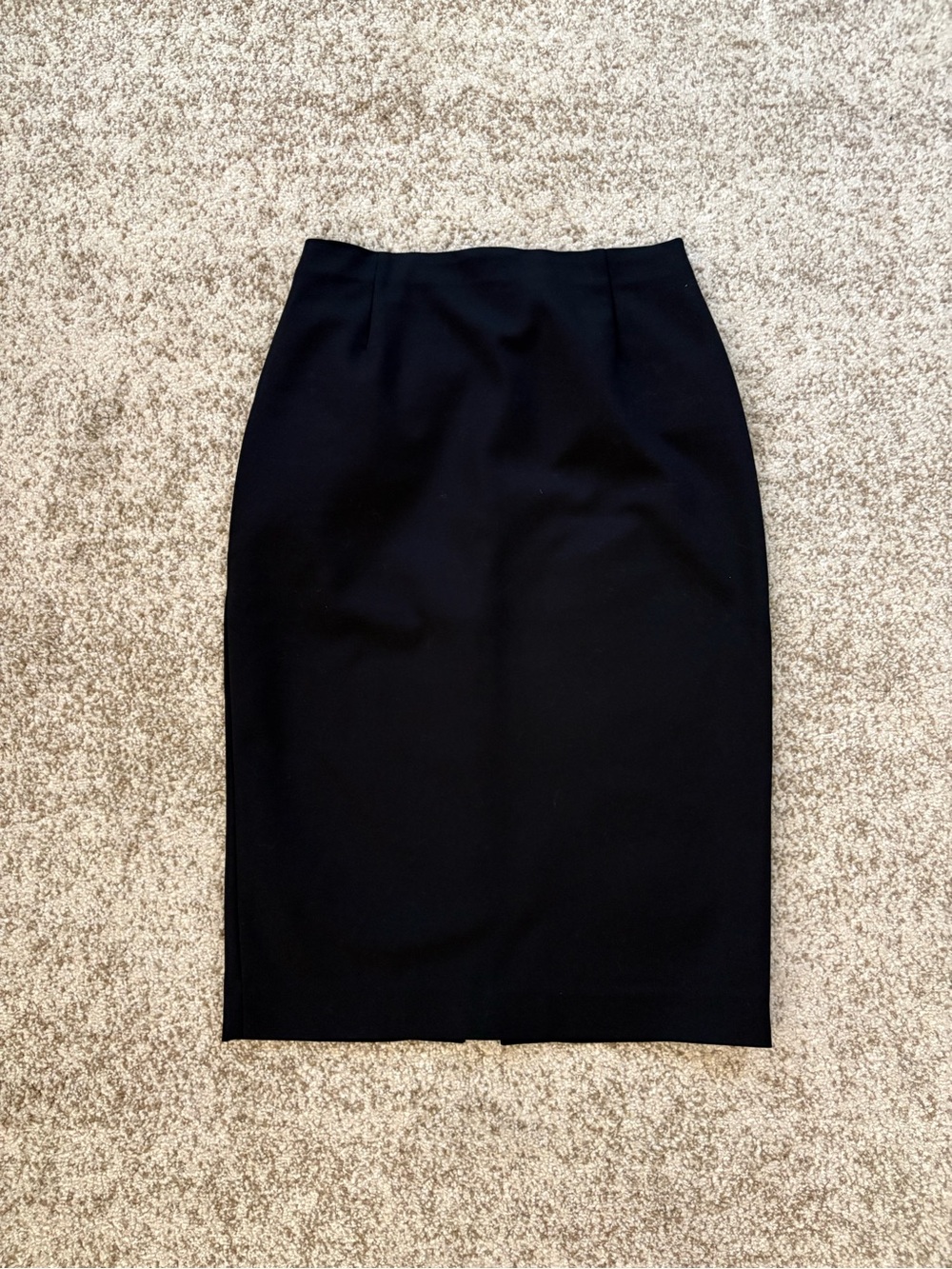 H&M Black Pencil Skirt - Sleek Tailored Shape